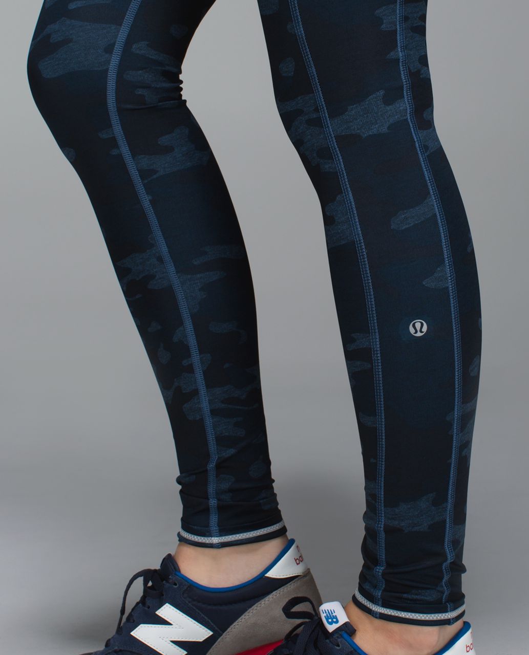 Lululemon Speed Tight II *Full-On Luxtreme - Heathered Texture Lotus Camo Oil Slick Blue / Inkwell