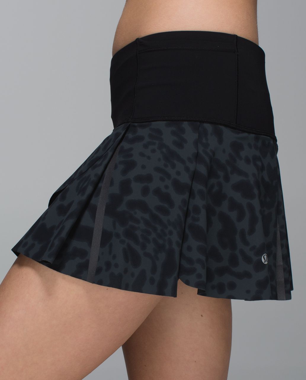 Lululemon Hit Your Stride Skirt - Animal Swirl Deep Coal Black / Black