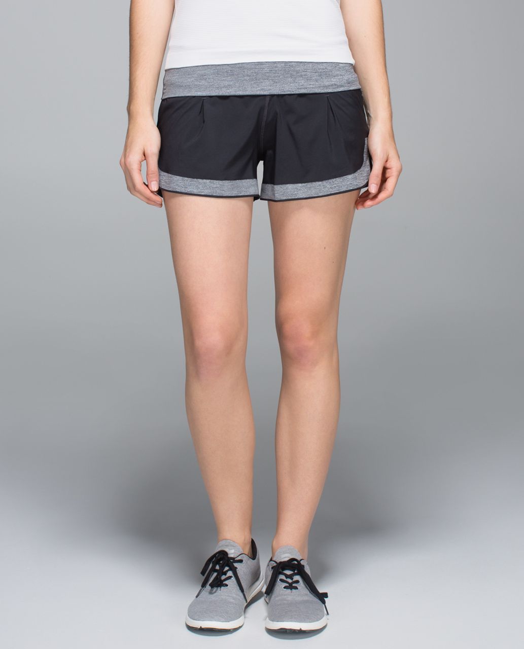 Lululemon Ready To Roll Short - Deep Coal / Heathered Deep Coal