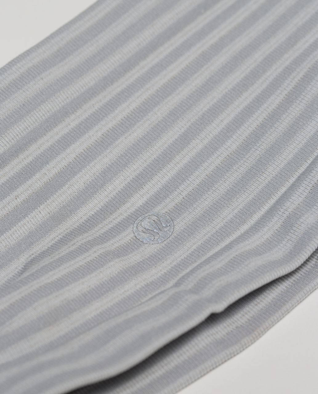 Lululemon Bangs Back Headwrap - Heathered Silver Spoon