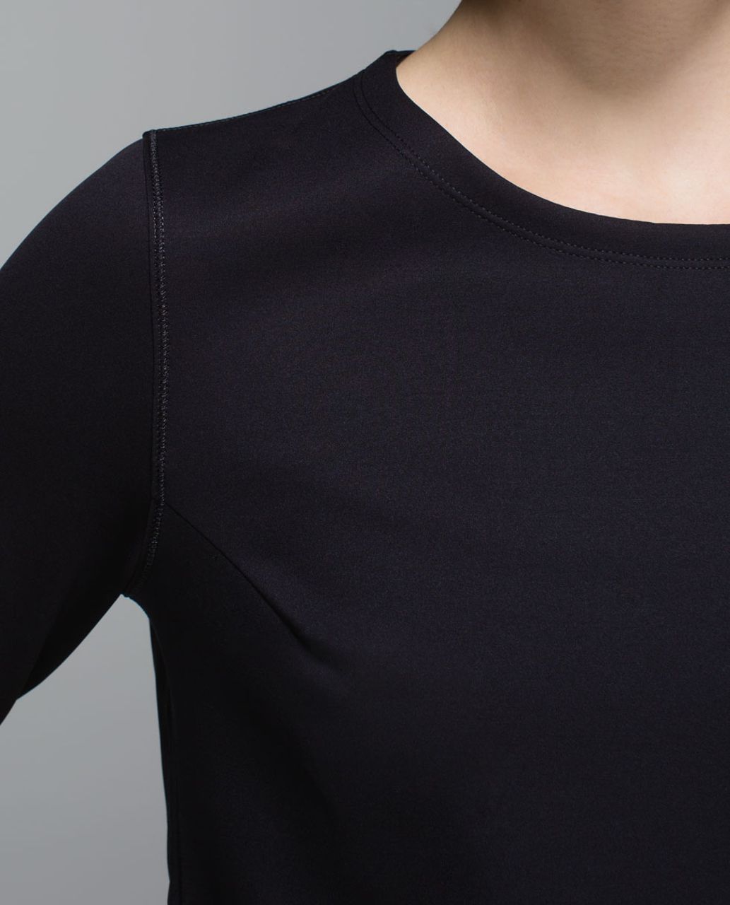 Lululemon Pleat On Long Sleeve - Black