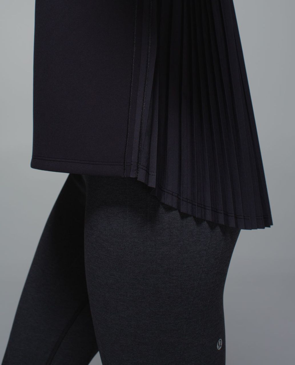 Lululemon Pleat On Long Sleeve - Black