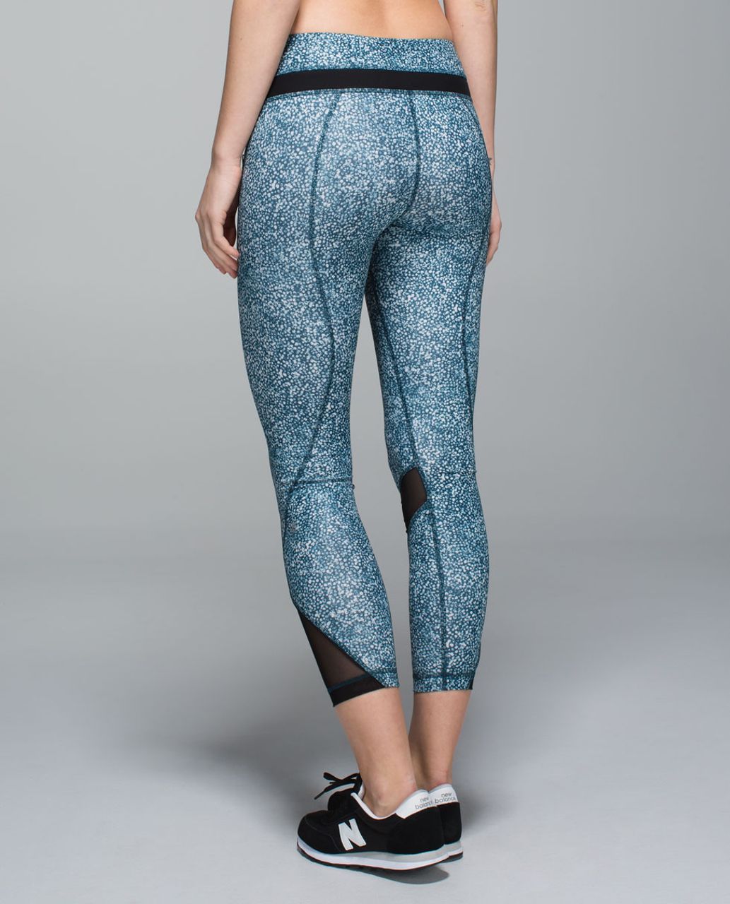 Lululemon Inspire Tight II *Full-On Luxtreme - Pebble Print Parfait Pink  Alberta Lake / Black - lulu fanatics