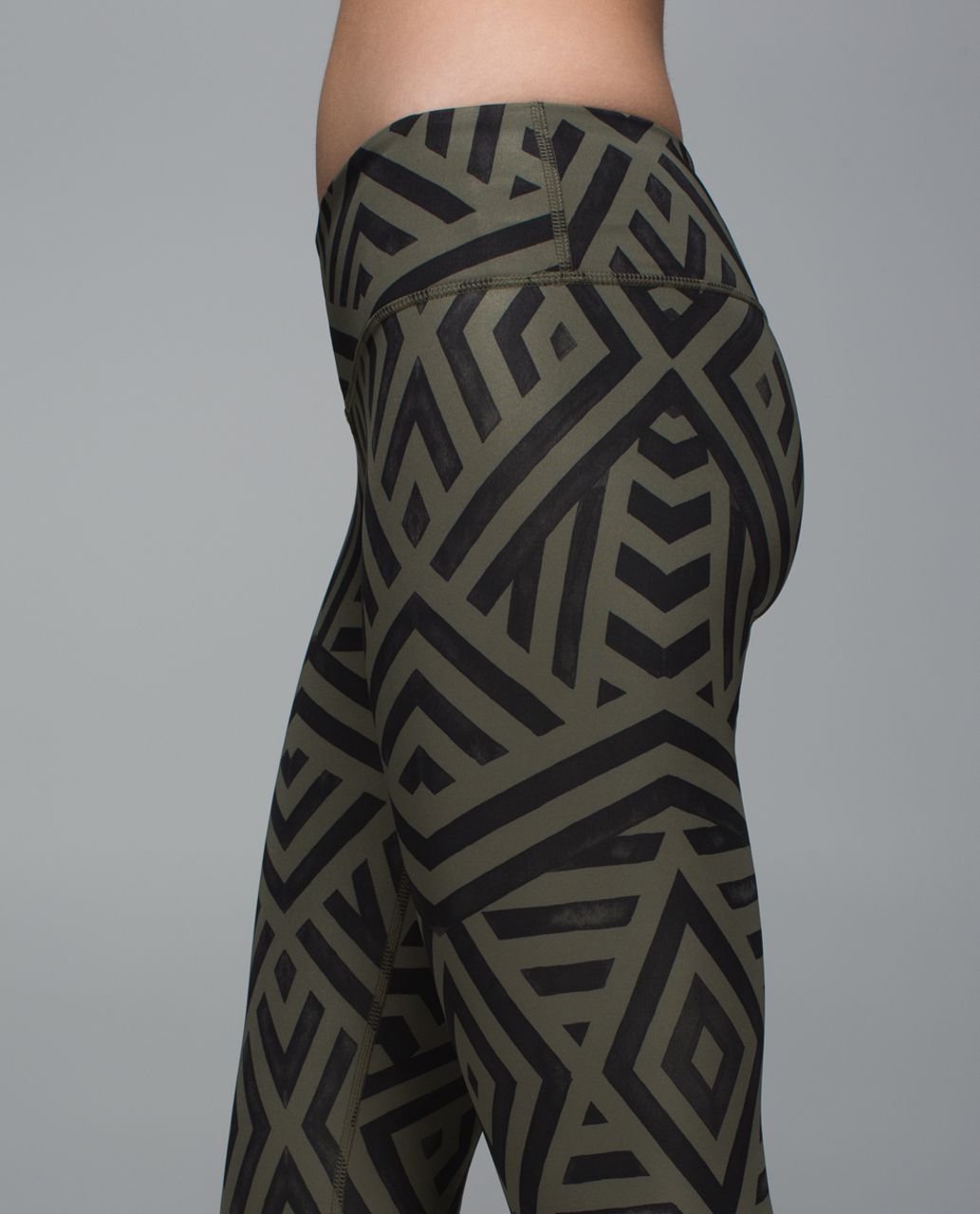 Lululemon Athletica Chevron-herringbone Chevron Black Active Pants Size 6 -  70% off