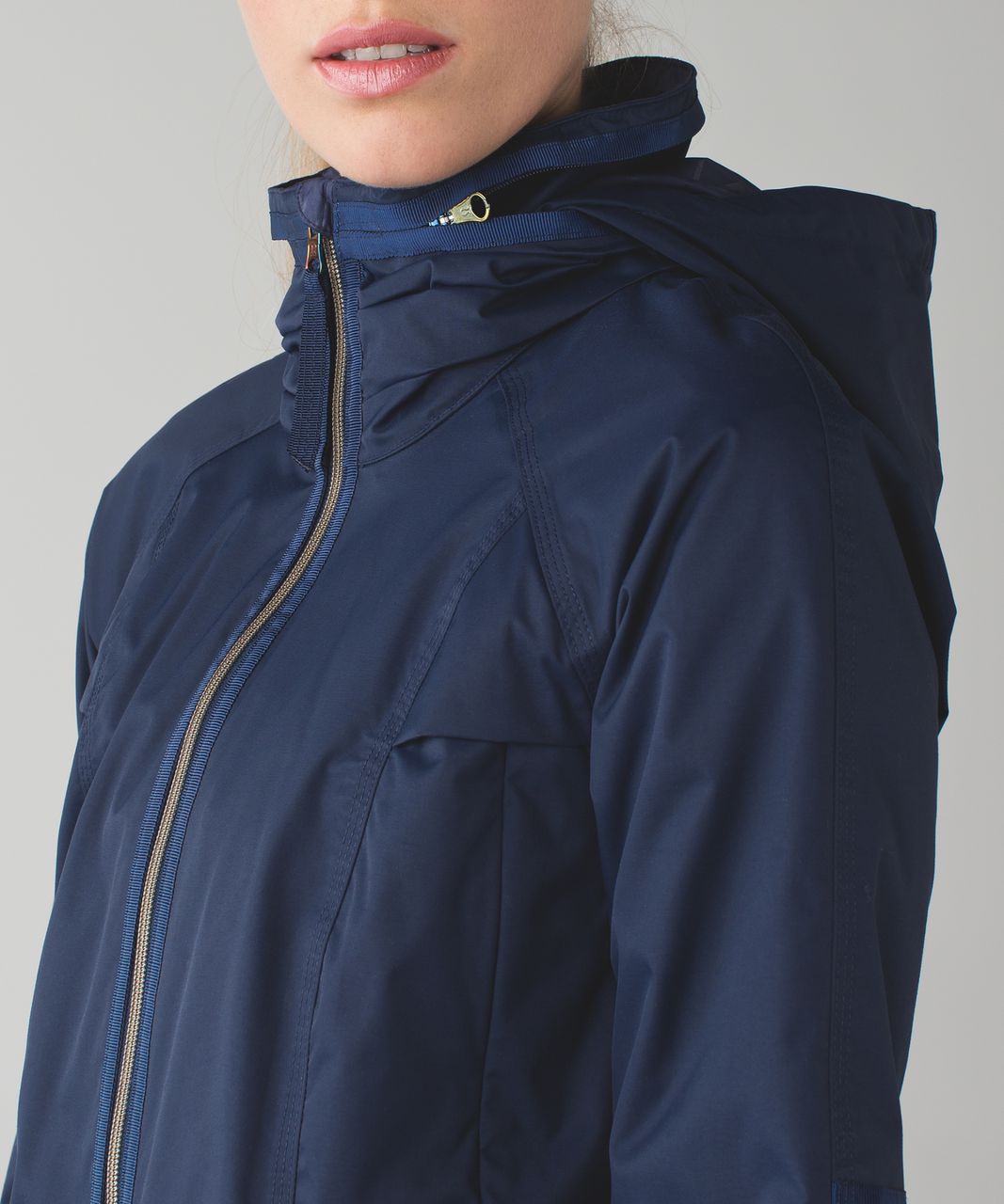 Lululemon Fo Drizzle Jacket - Deep Navy