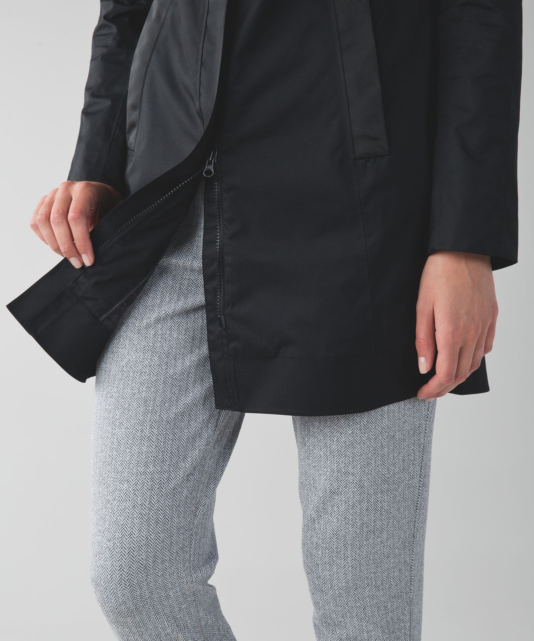 Lululemon Rain On Jacket - Black