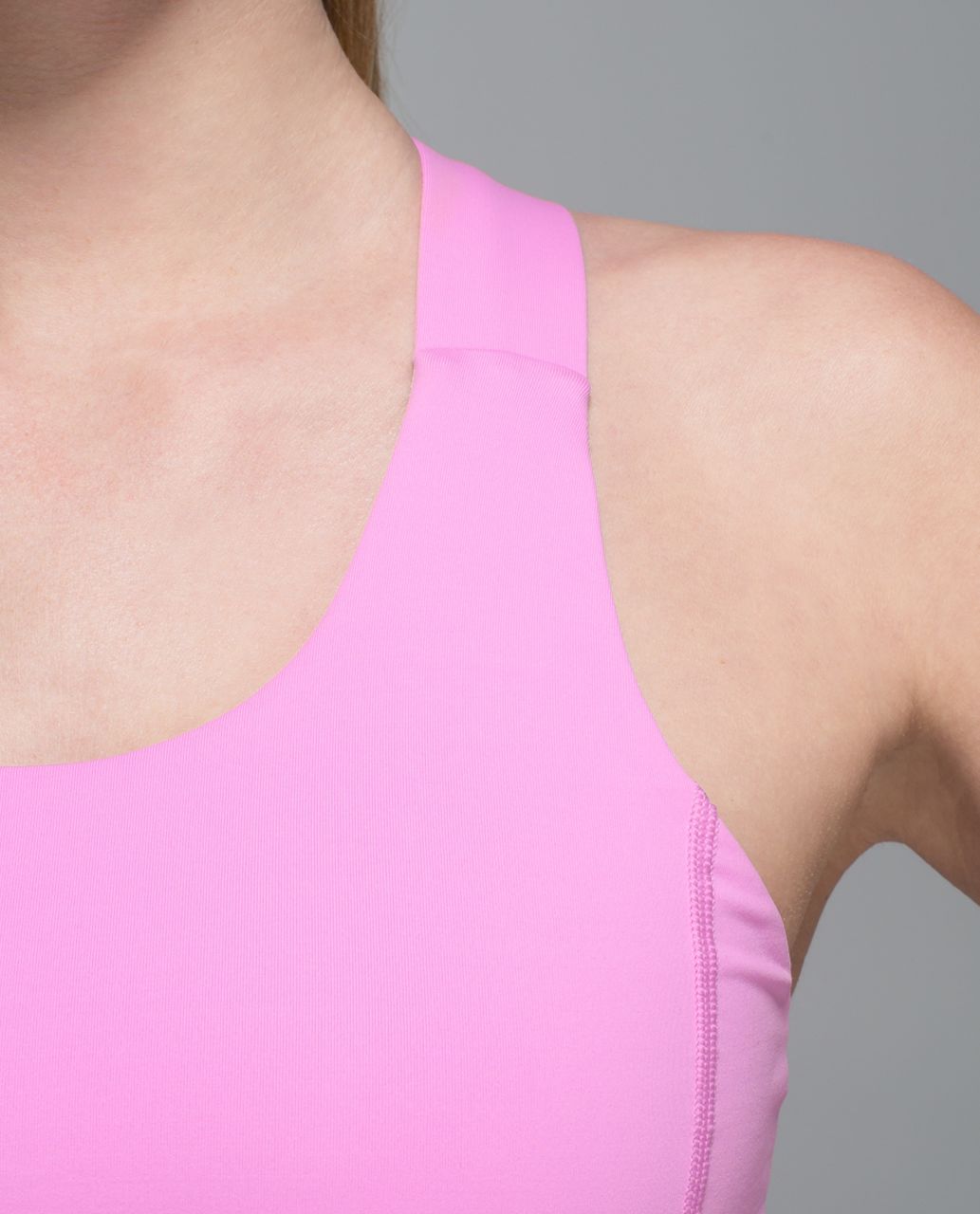 Pink Vibe Crossover Sports Bra – Rigged active