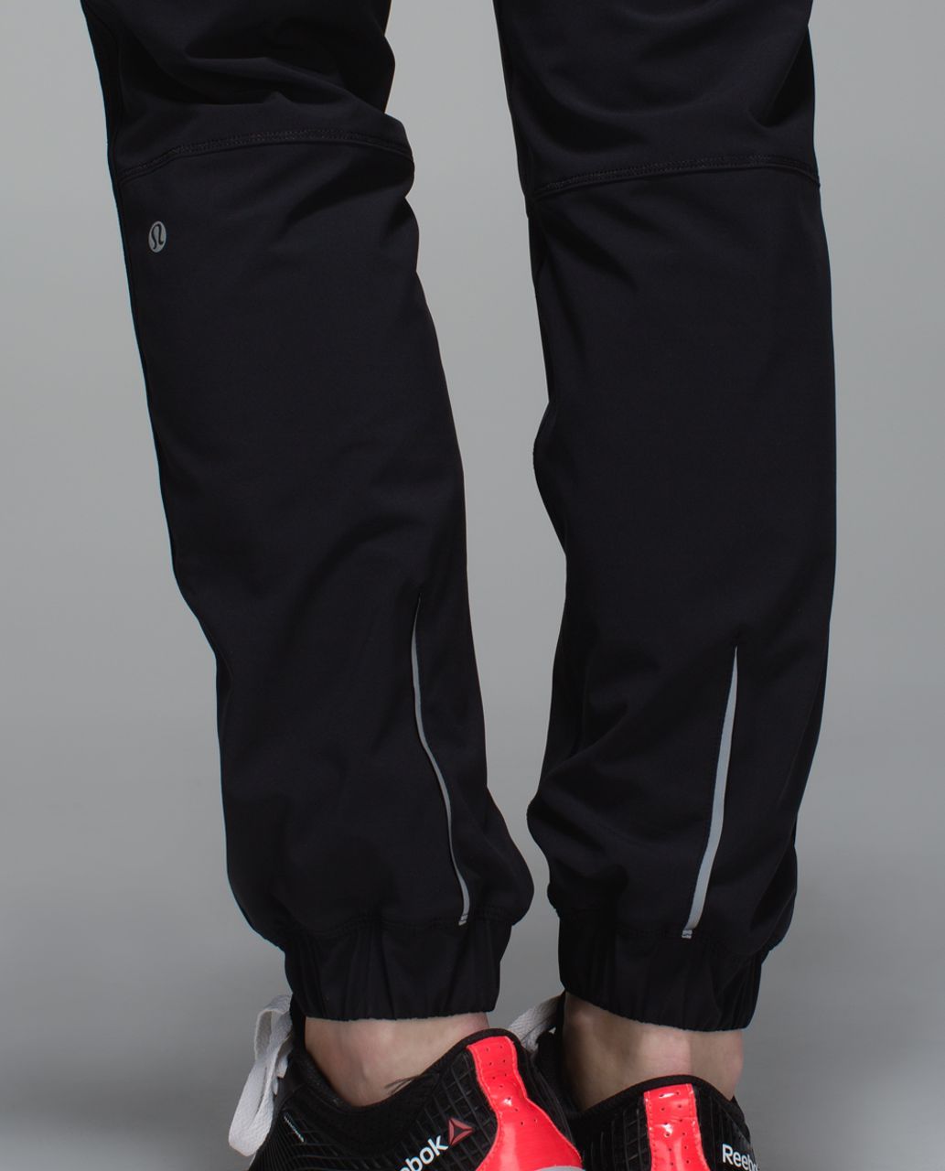 Lululemon Track To Reality Jogger Pants Swift Size 4 Black Soot