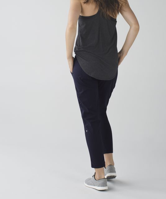 Lululemon Street To Studio Pant II Deep Zinfandel Size 12 - In New Con -  clothing & accessories - by owner - craigslist