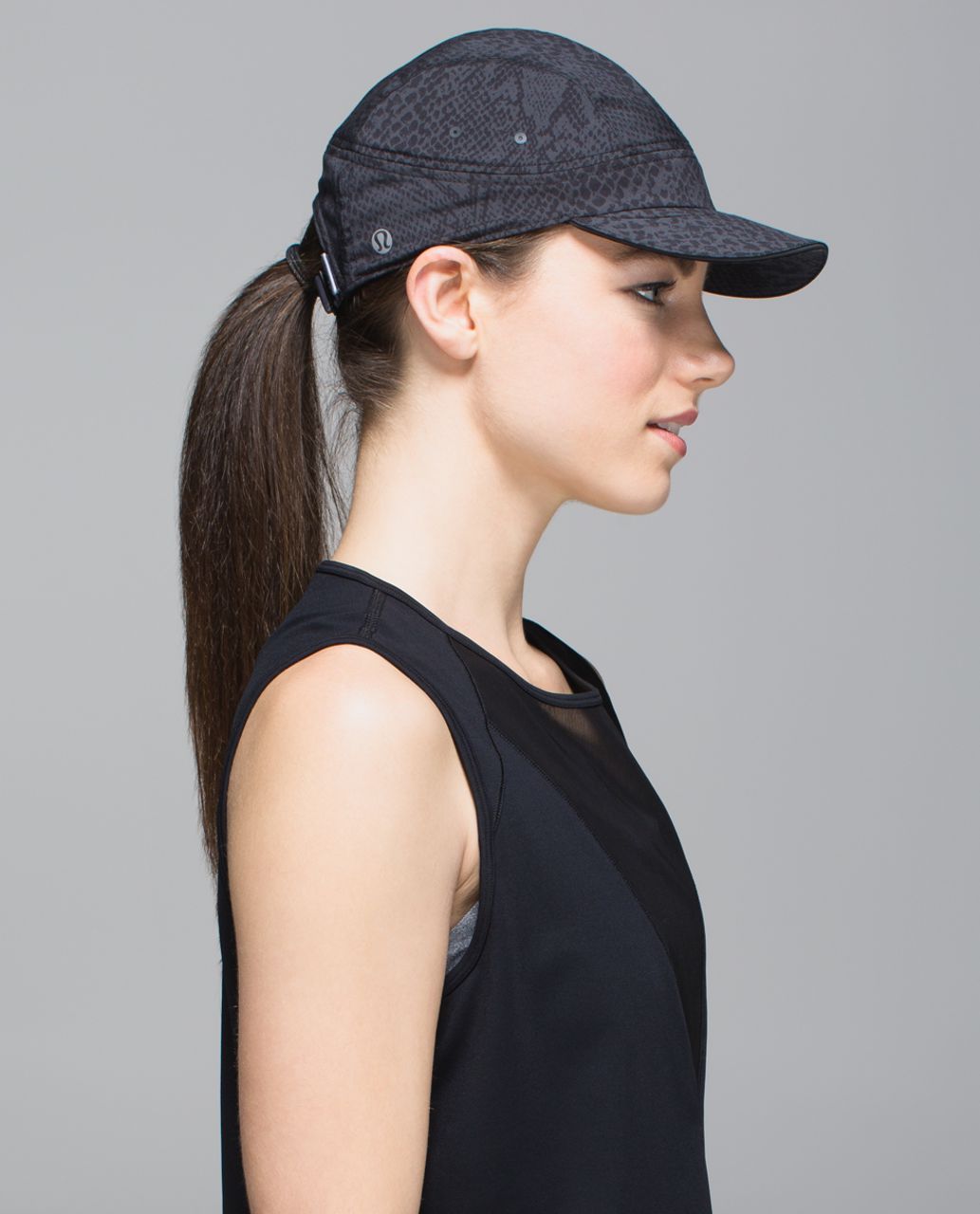 Lululemon Race To Place Run Hat - Desert Snake Deep Coal Black / Black