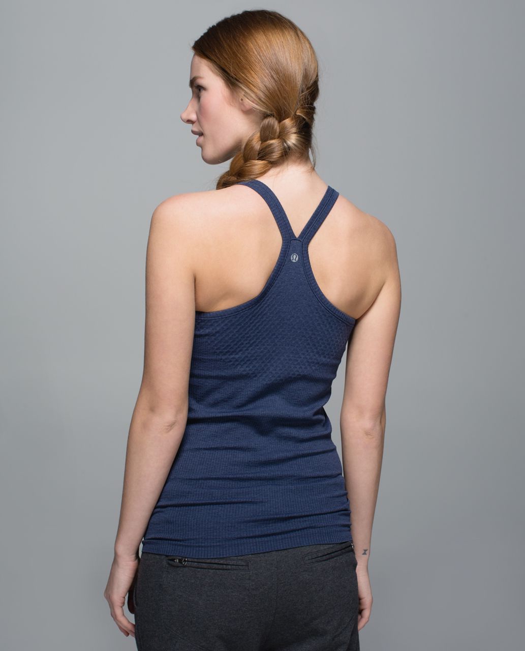 Lululemon Run For Gold Tank - Heathered Blue Denim / Deep Navy - lulu  fanatics