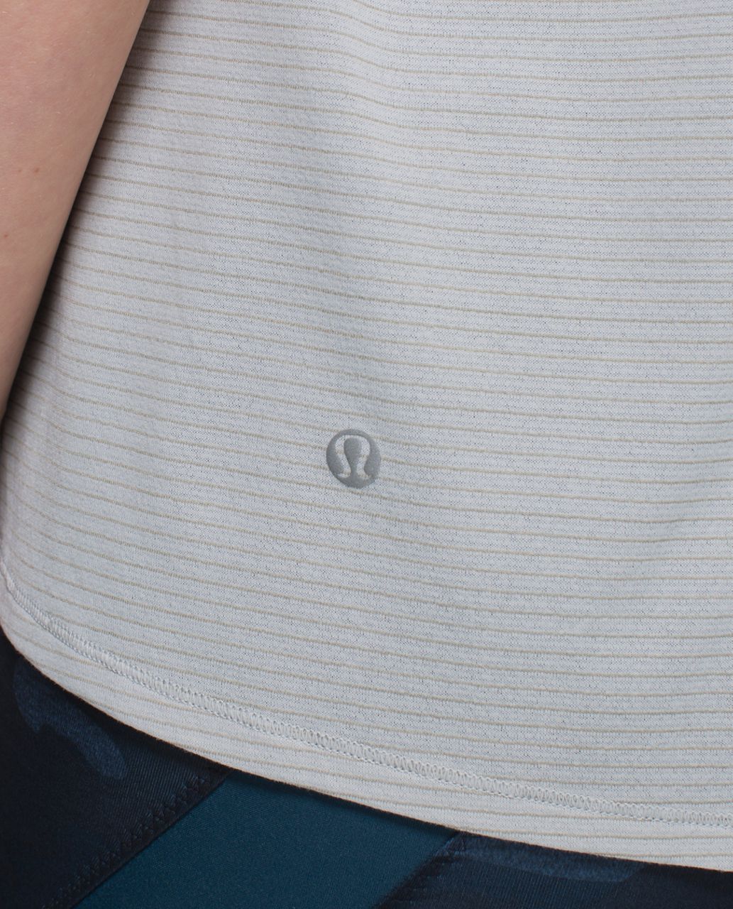 Lululemon Clip-In Tank - Silver Spoon