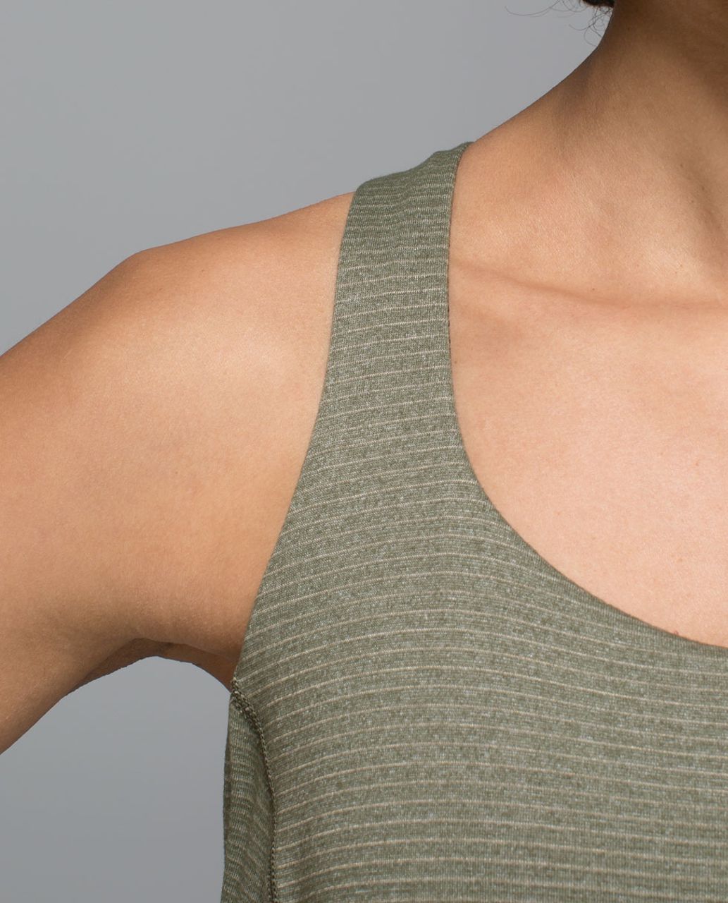 Lululemon Wild Tank - Heathered Fatigue Green / Mystic Jungle Fatigue Green Black