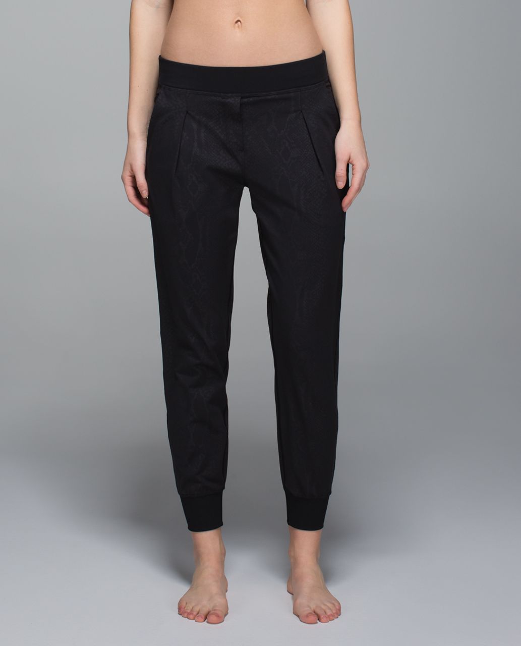 Lululemon Yoga Party Pant - Desert Snake Embossed Black