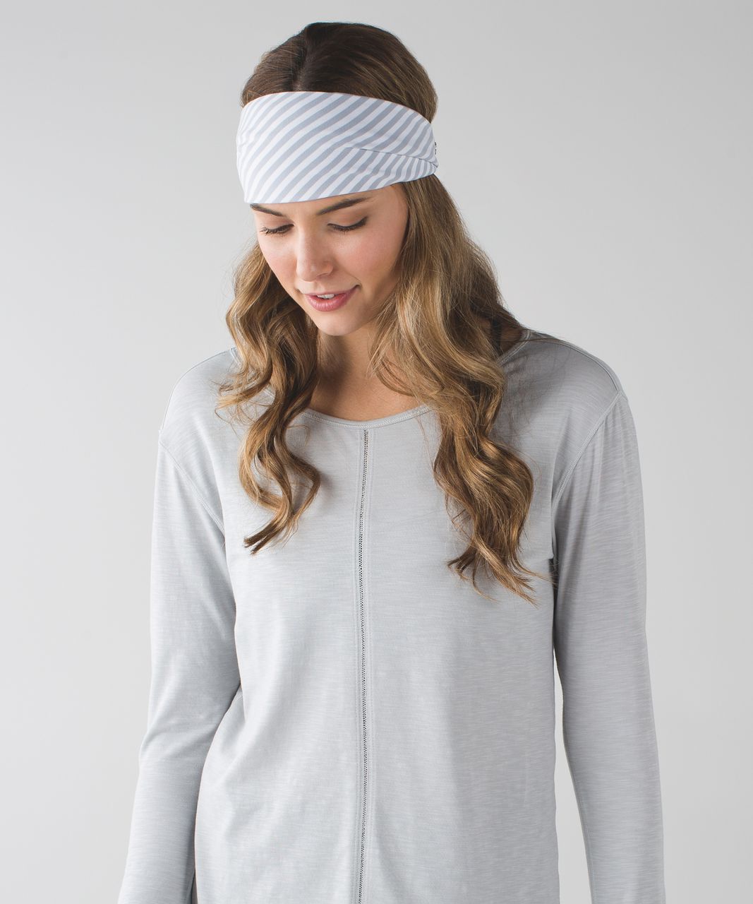 Lululemon Fringe Fighter Headband - Classic Stripe White Silver Fox / Heathered Silver Fox