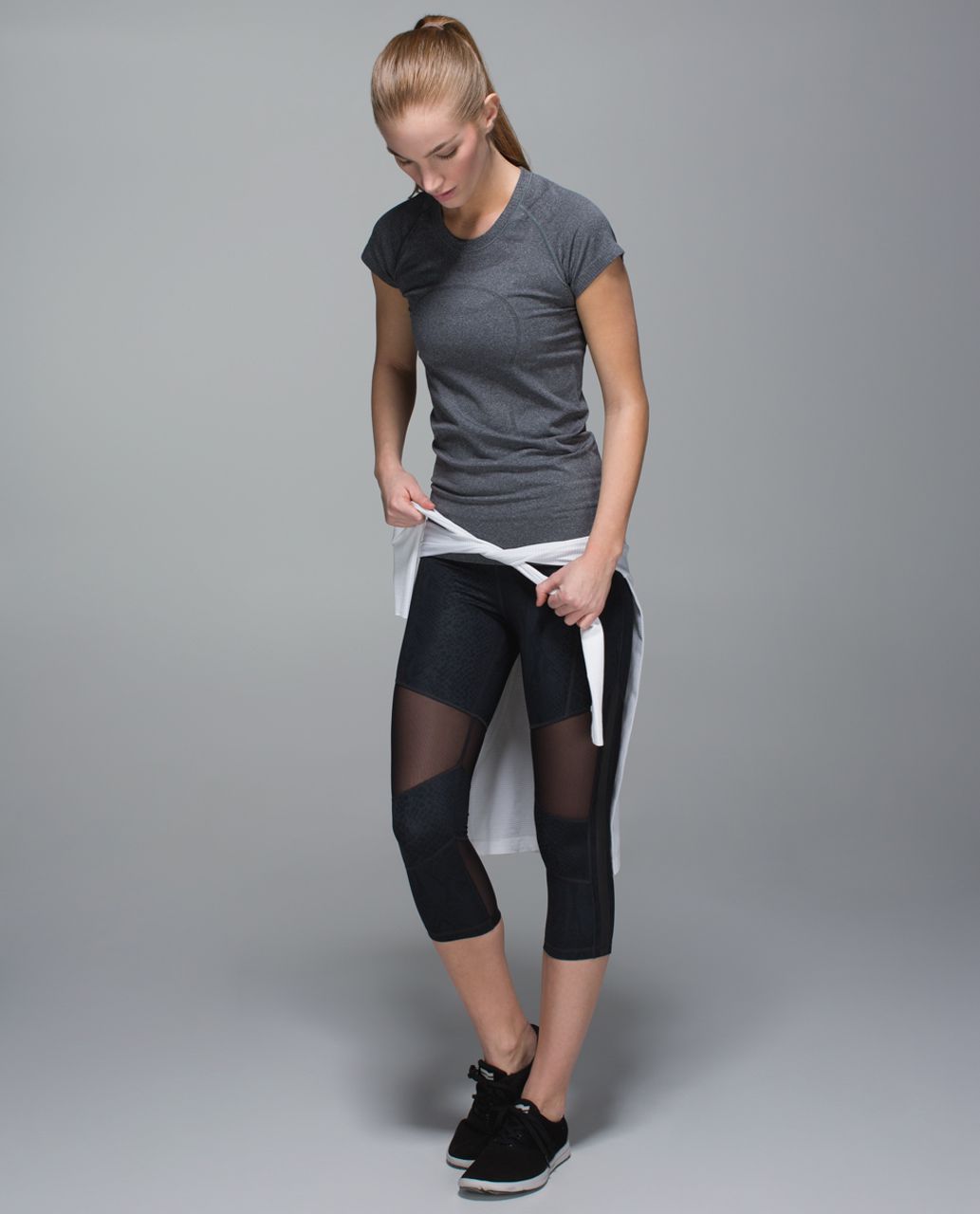 Lululemon Mesh With Me Crop - Desert Snake Deep Coal Black / Black