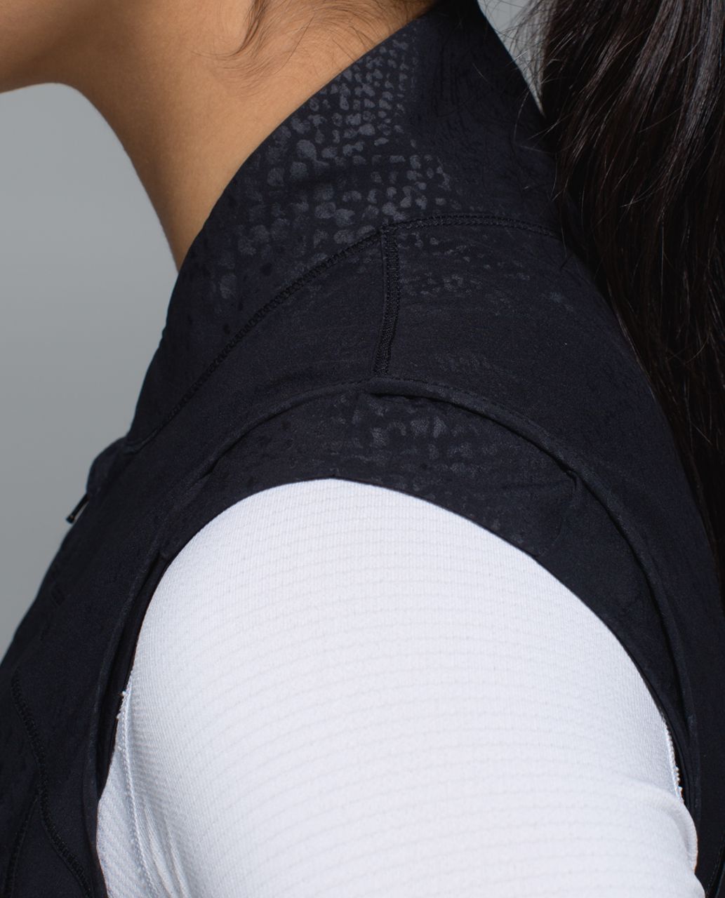 Lululemon Light Speed Vest - Desert Snake Embossed Black