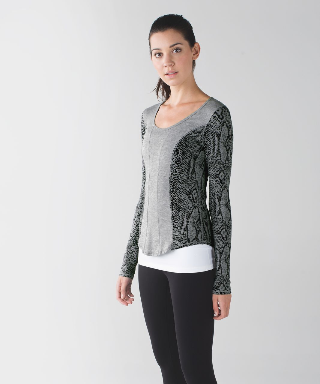 Lululemon Between The Lines Long Sleeve - Heathered Medium Grey / Desert Snake Deep Coal Black