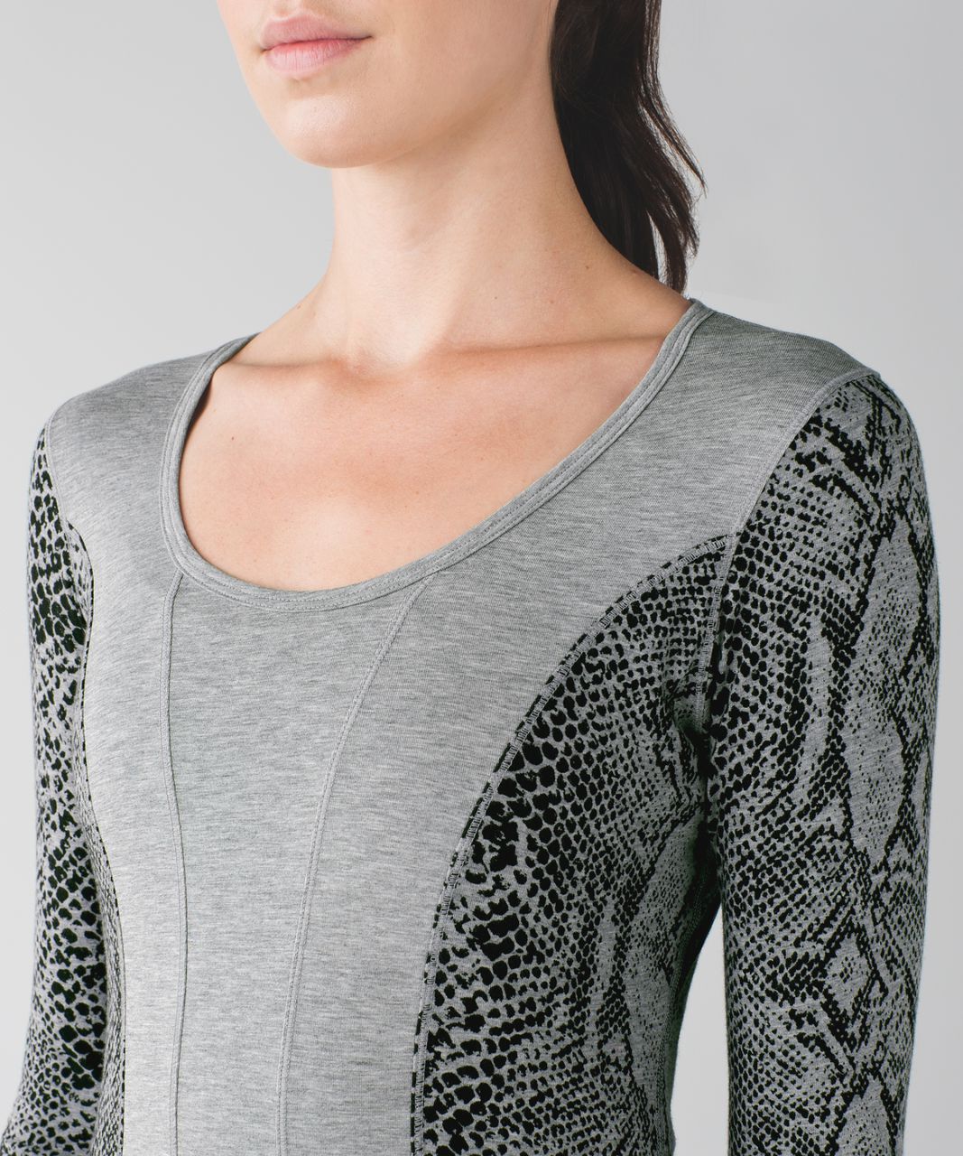 Lululemon Between The Lines Long Sleeve - Heathered Medium Grey / Desert Snake Deep Coal Black