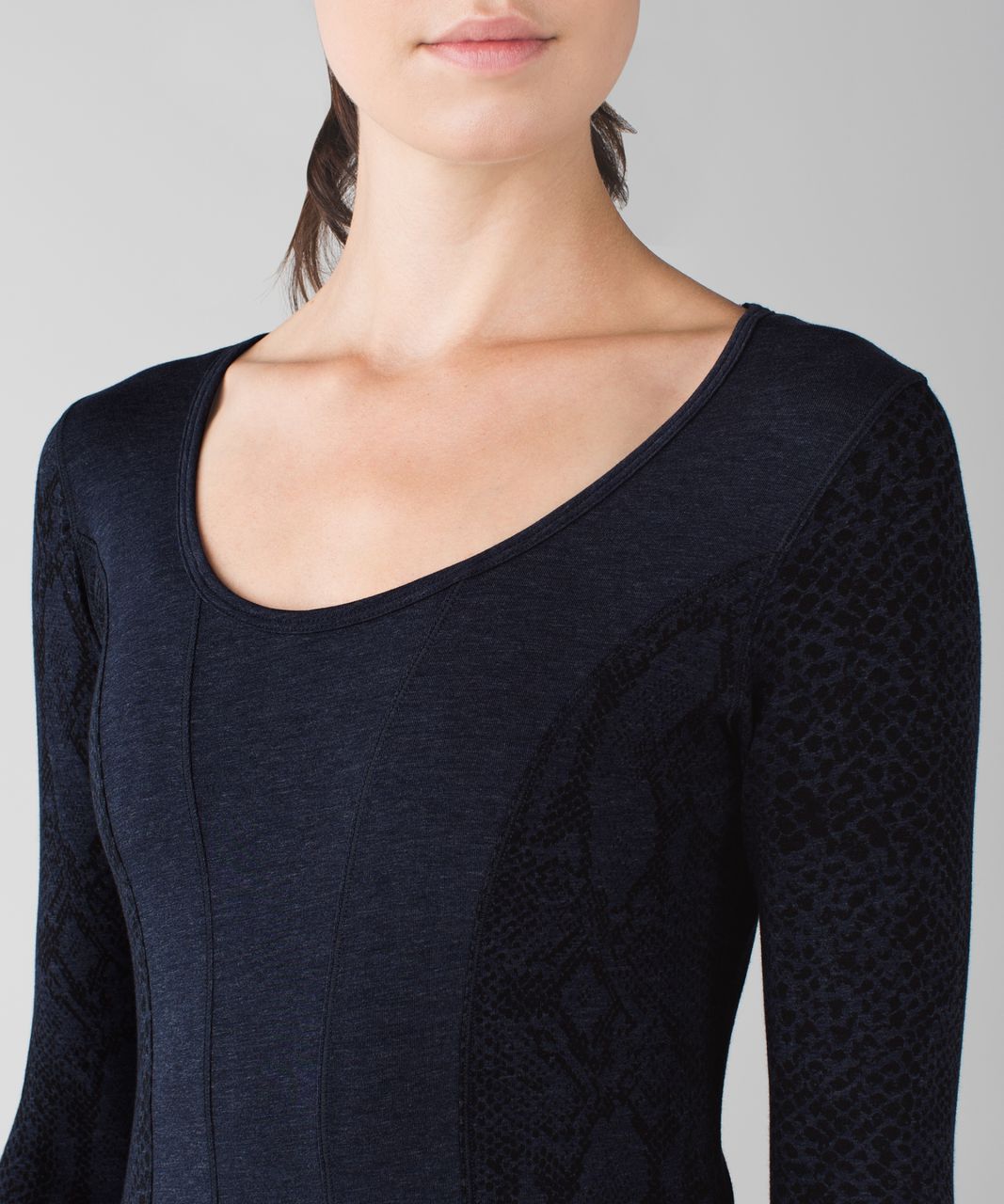 Lululemon Between The Lines Long Sleeve - Heathered Inkwell / Desert Snake Deep Coal Black