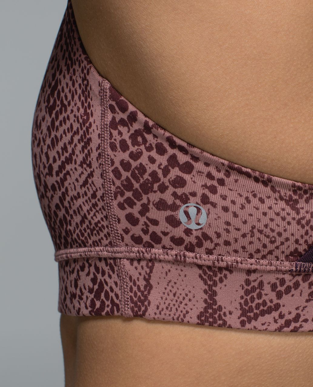 Lululemon 50 Rep Bra - Desert Snake Bark Berry Multi / Black Cherry