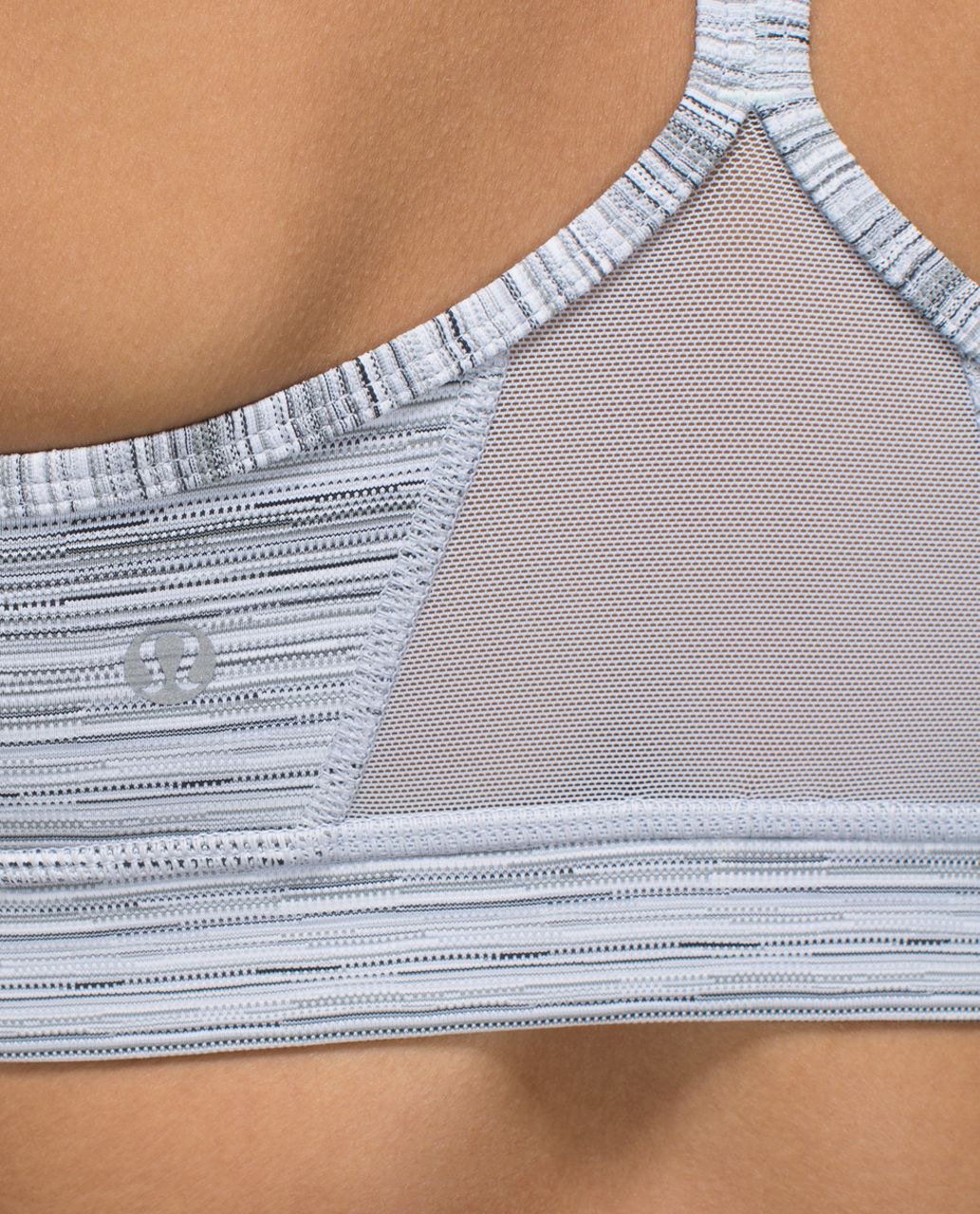 Lululemon Flow Y Bra IV - Cyber Stripe White Silver Fox