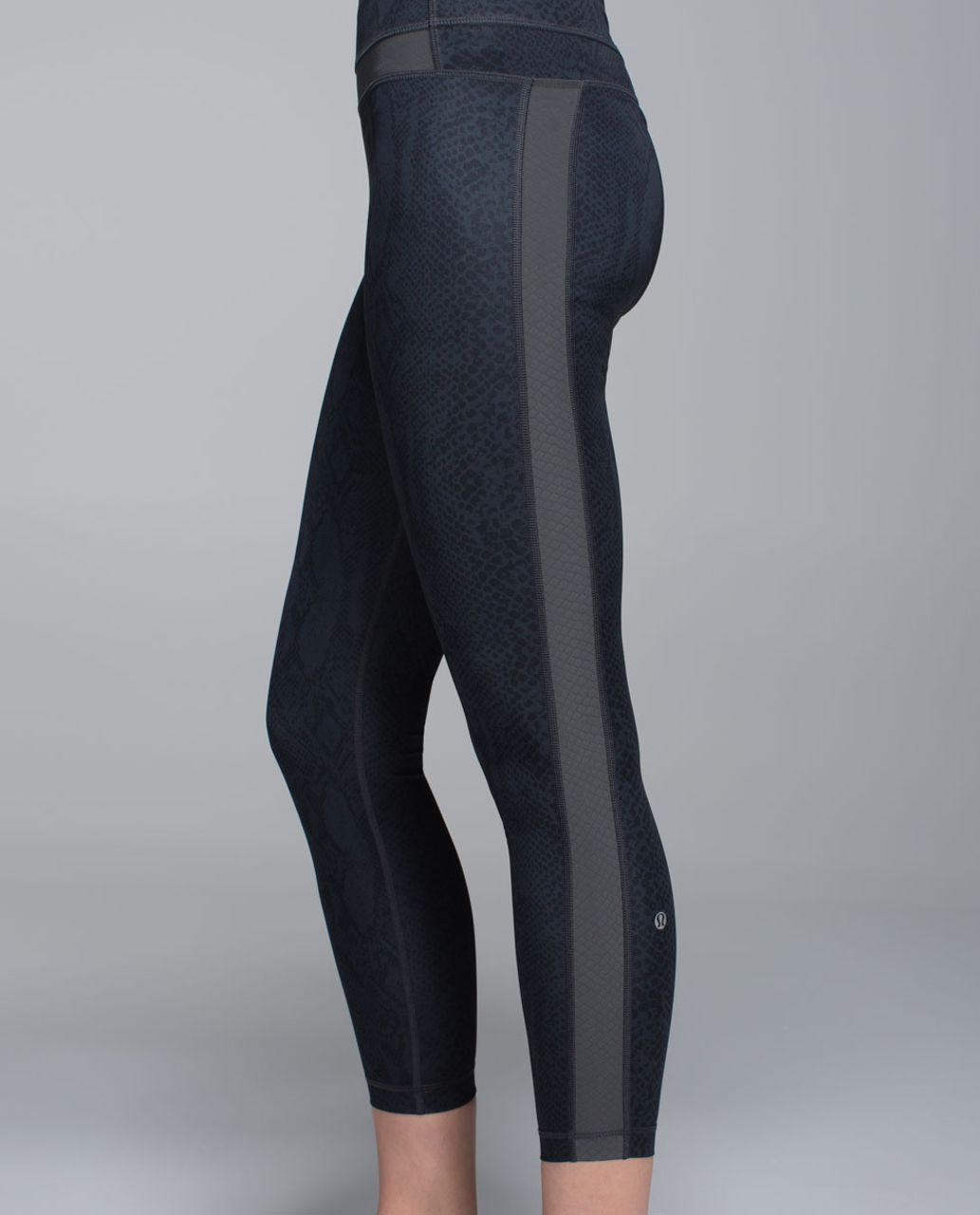 Lululemon Light Speed Tight *Full-On Luxtreme - Desert Snake Deep Coal Black / Super Black / Black