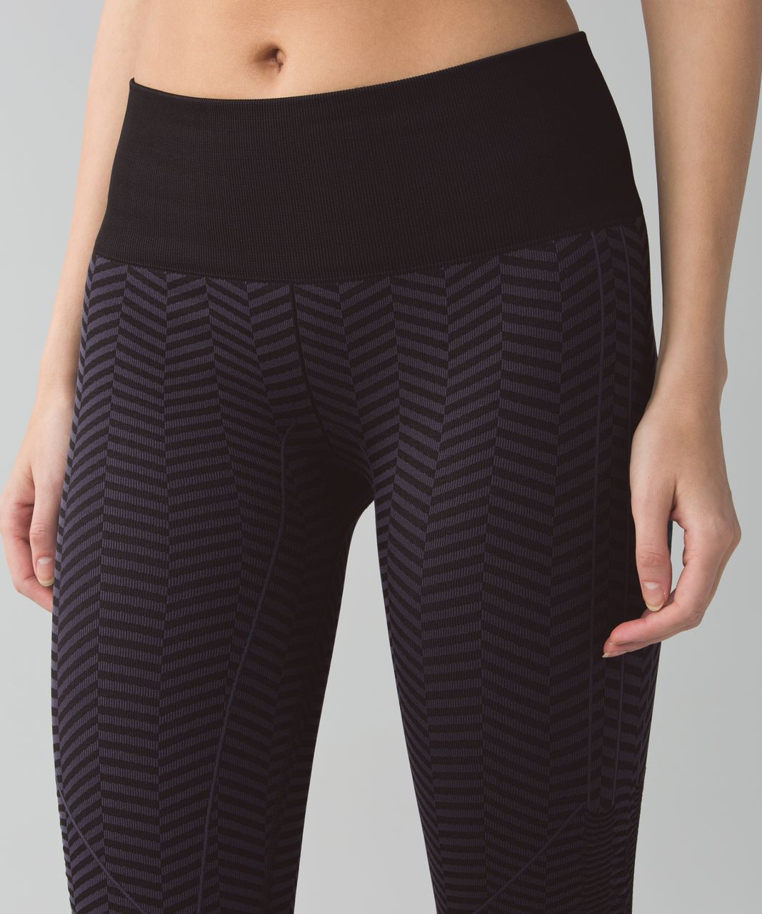 Lululemon  In The Flow Crop II Heathered Sapphire Blue Snakeskin Pattern