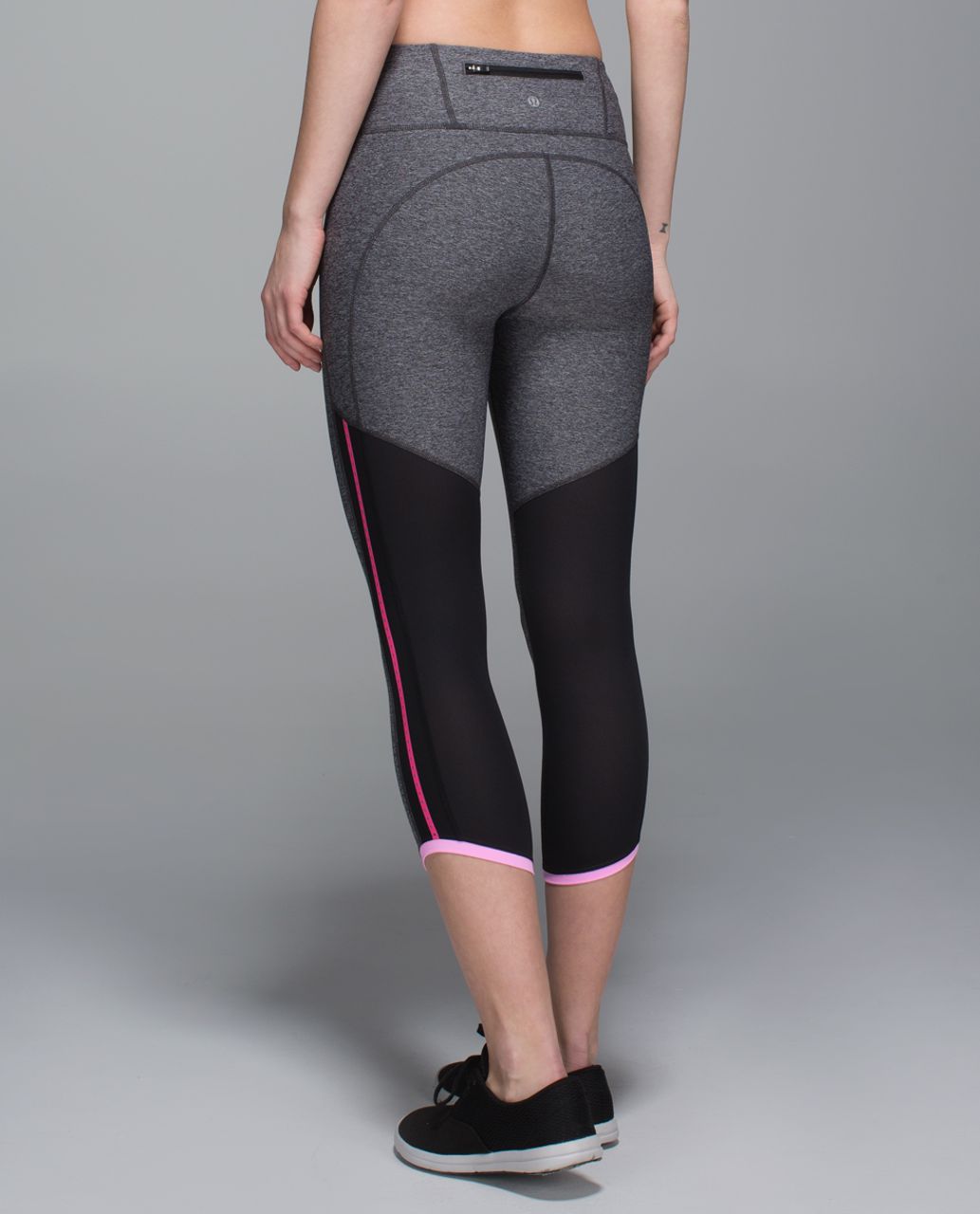 Lululemon Pace Pusher Crop - Heathered Black / Black / Raspberry Glo Light