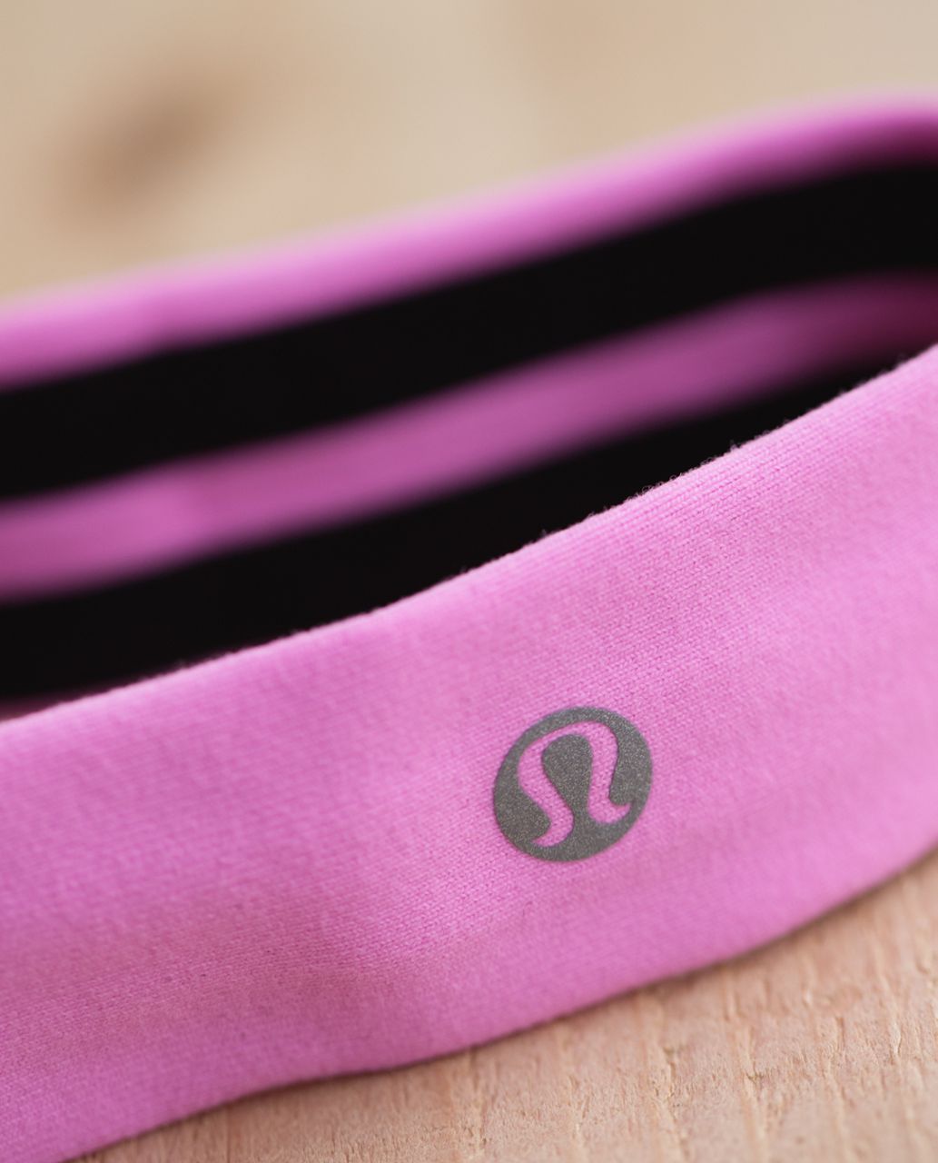 Lululemon Skinny Fly Away Tamer Headband - Vintage Pink