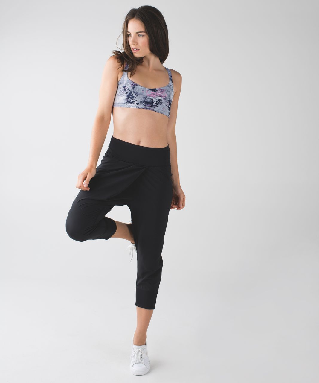 Lululemon Free To Be Bra - Moody Mirage White Deep Navy / White