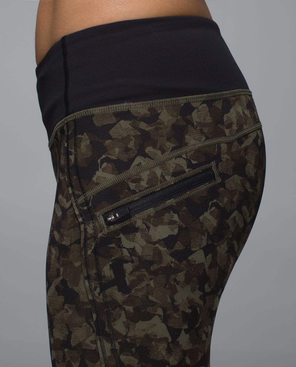 Lululemon Run:  Top Speed Crop *Full-On Luxtreme - Mystic Jungle Fatigue Green Black / Black