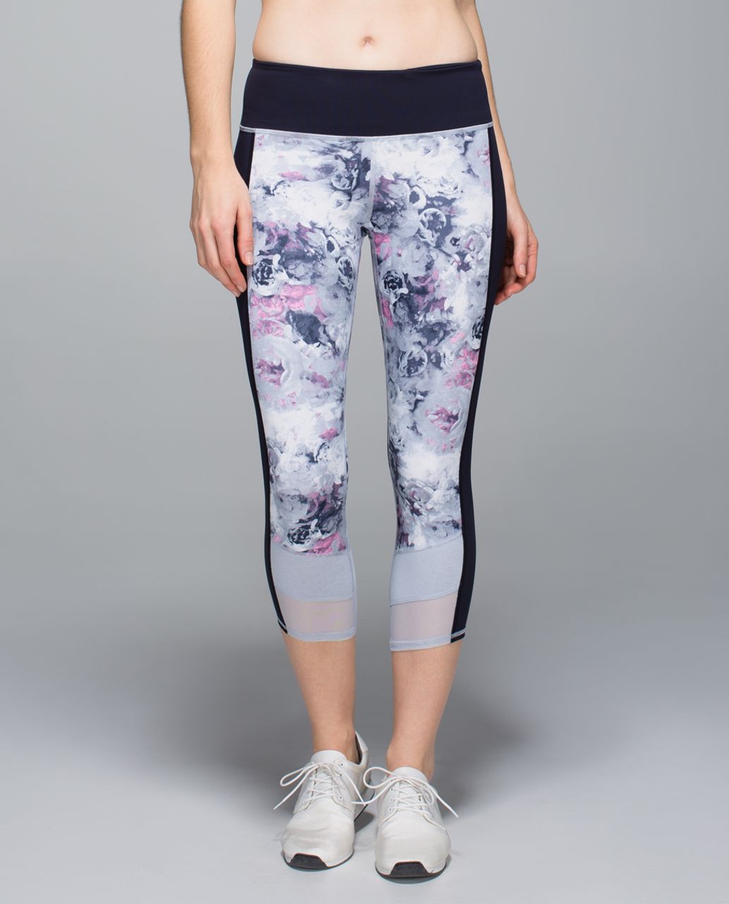 Lululemon If You're Lucky Crop *Full-On Luxtreme - Moody Mirage White Deep  Navy / Naval Blue / Silver Fox - lulu fanatics