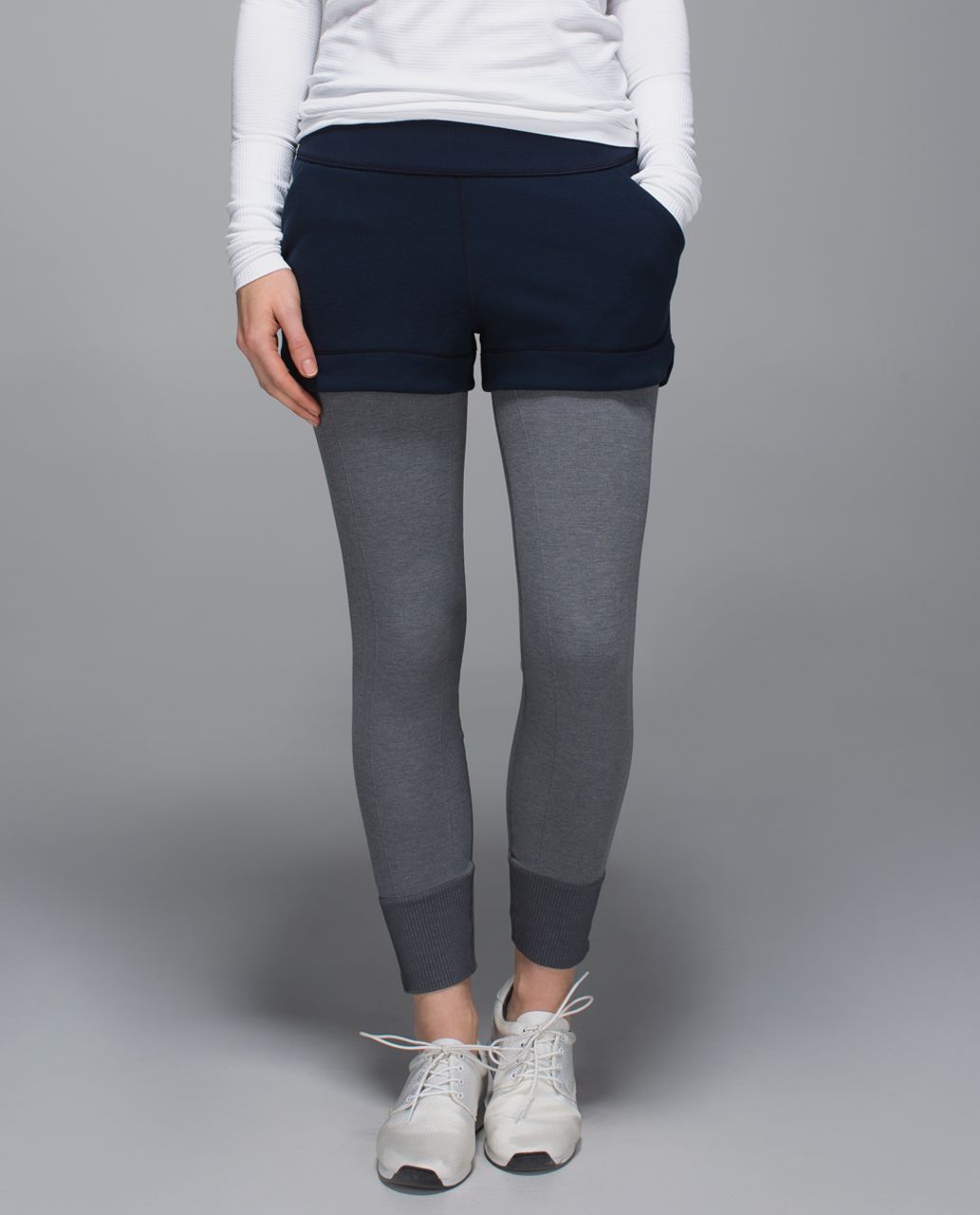 Lululemon Cheek Warmer Short - Inkwell