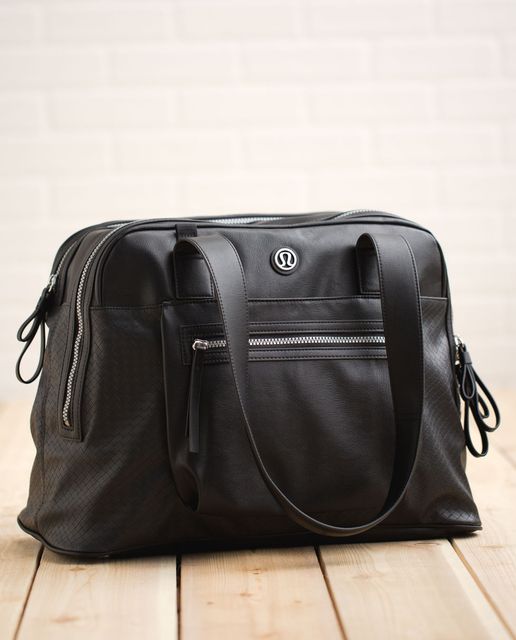 lululemon athletic bag