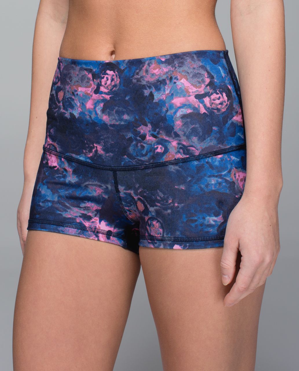 Lululemon Boogie Short (Roll Down) *Full-On Luon - Moody Mirage Bark Berry Deep Navy