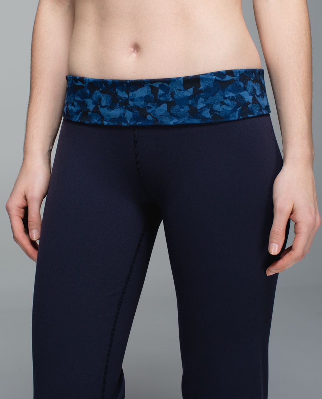 Lululemon Groove Pant II *Full-On Luon (Roll Down - Regular) - Naval Blue / Mystic Jungle Hawk Blue Harbour Blue