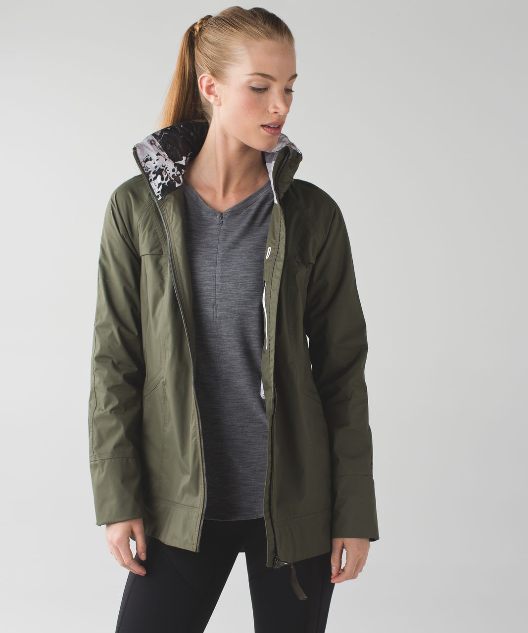 Lululemon Fo Drizzle Jacket - Fatigue Green