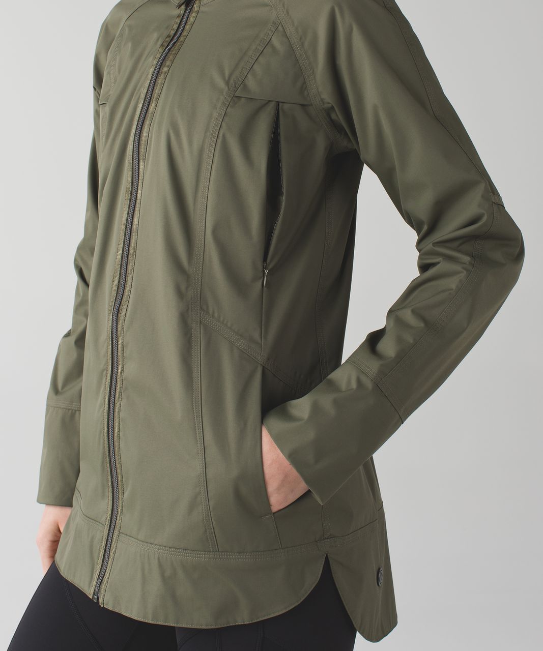 Lululemon Fo Drizzle Jacket - Fatigue Green - lulu fanatics