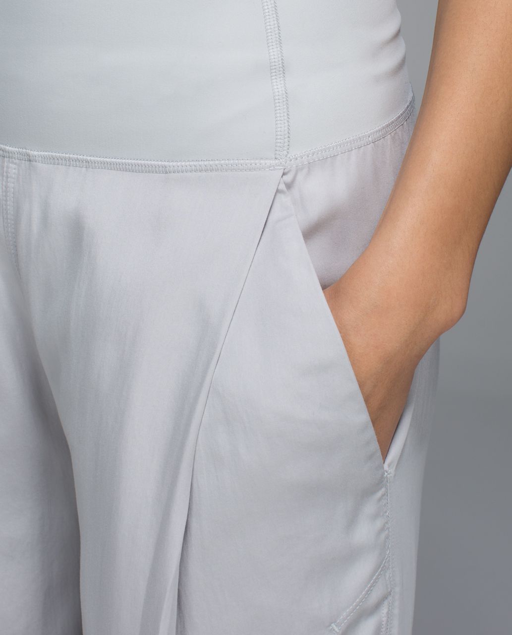 Lululemon Tranquility Pant - Silver Spoon