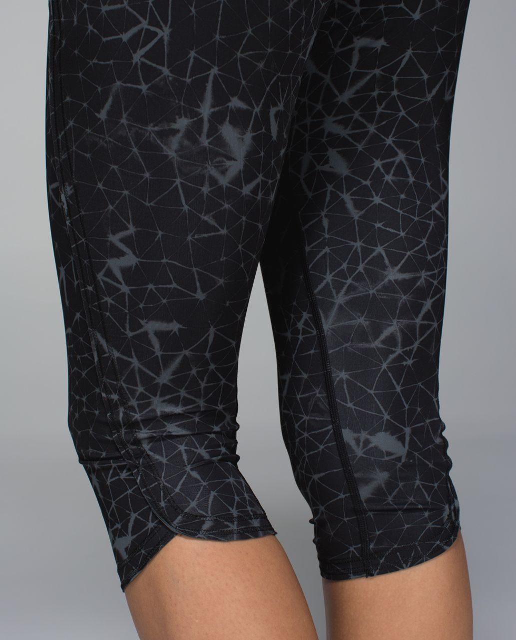 Lululemon Run:  Top Speed Crop *Full-On Luxtreme - Star Crushed Coal Black