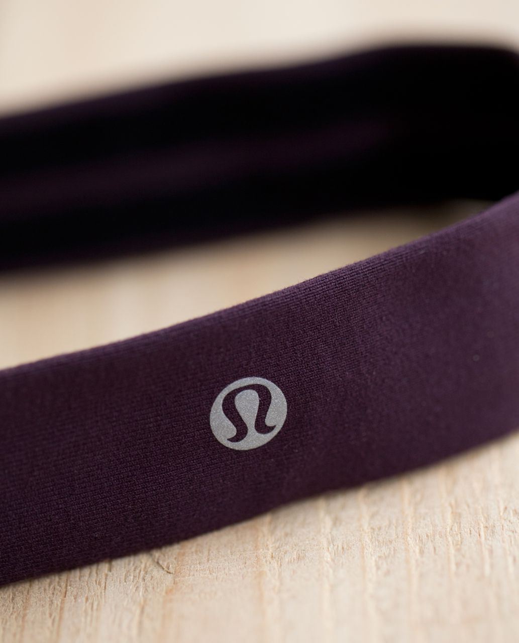 Lululemon Skinny Fly Away Tamer Headband - Black Cherry