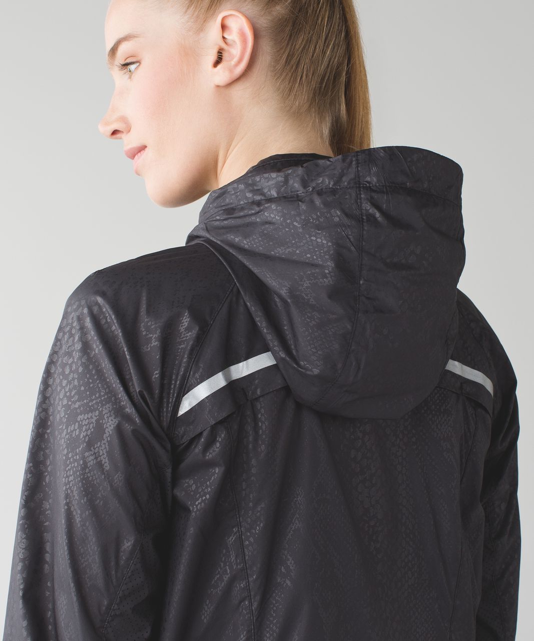 Lululemon Miss Misty Jacket II - Desert Snake Embossed Black / Black