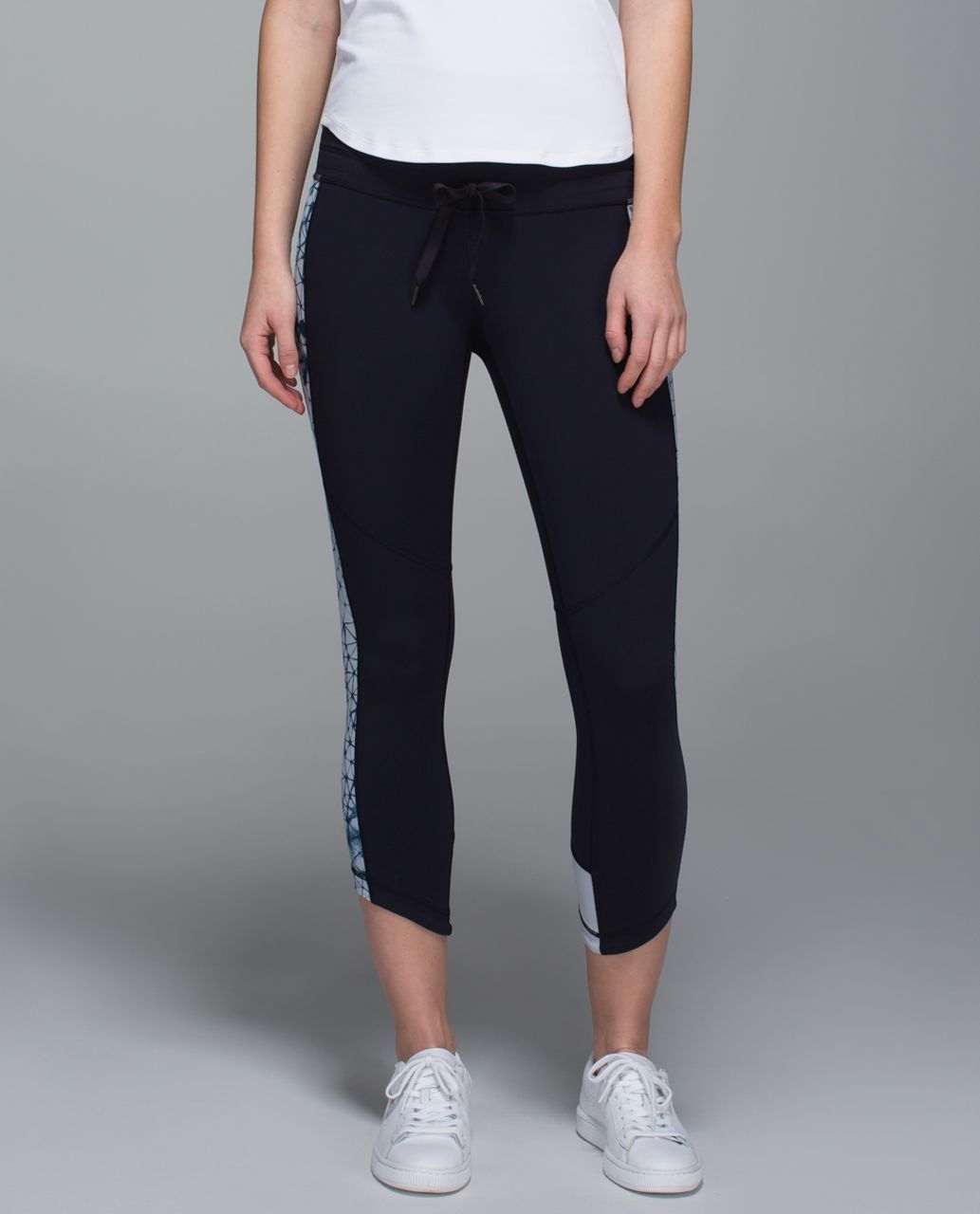 Lululemon Retreat 7/8 Pant - Naval Blue / Star Crushed Silver Fox Deep Navy