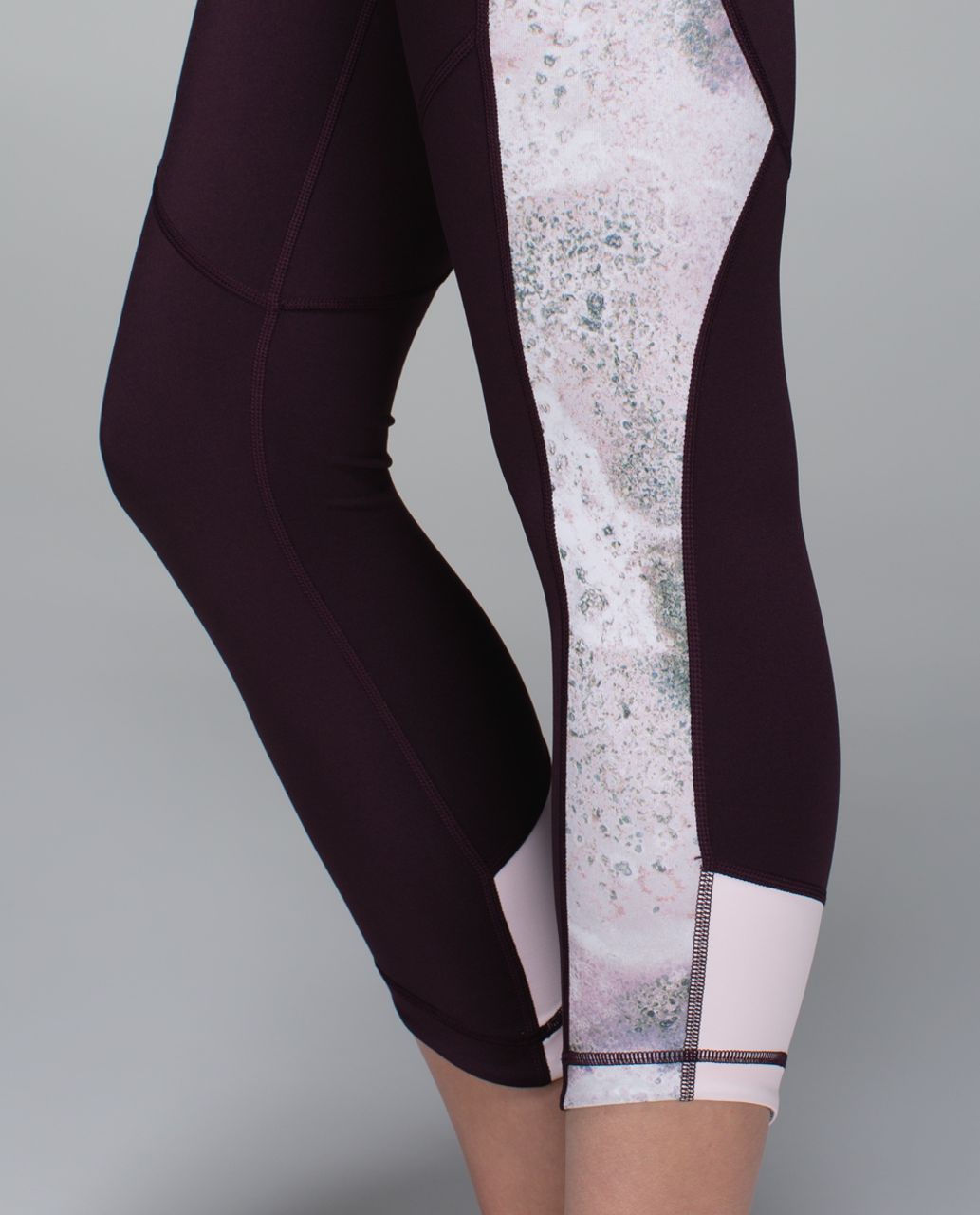 Lululemon Retreat 7/8 Pant - Black Cherry / Sugar Crush Multi