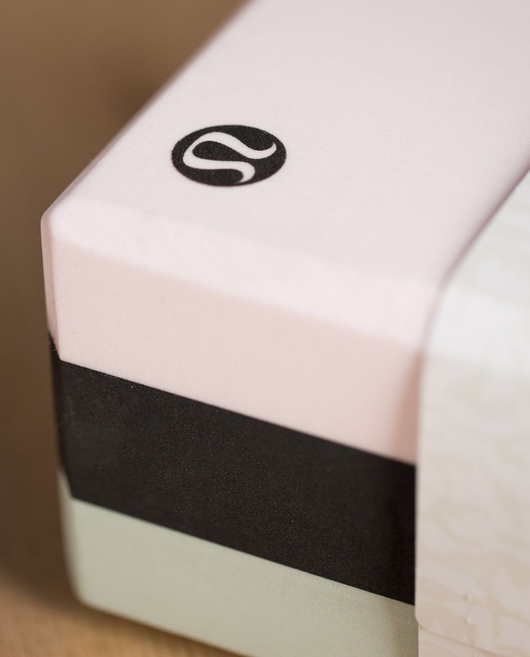 lululemon yoga block