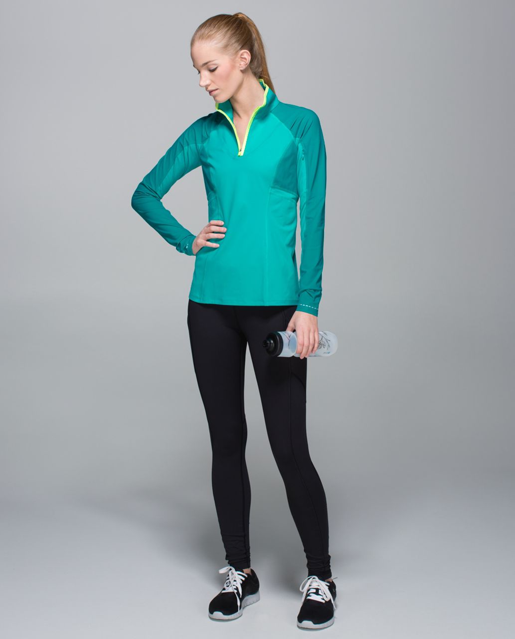 Lululemon Trail Bound 1/2 Zip - Blue Tropics