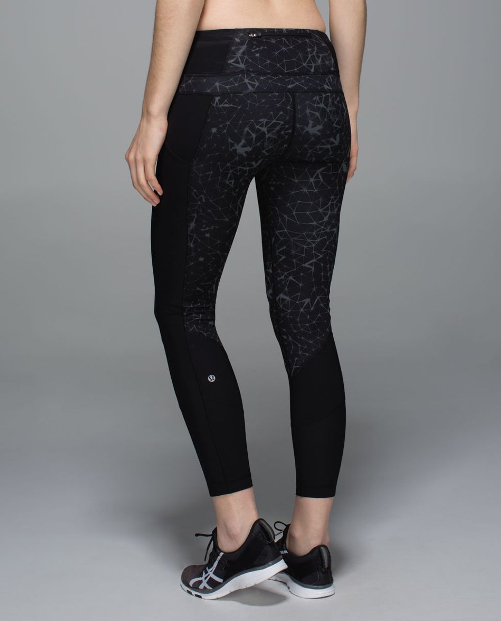 Lululemon Trail Bound 7/8 Tight *Full-On Luxtreme - Star Crushed Coal Black / Black