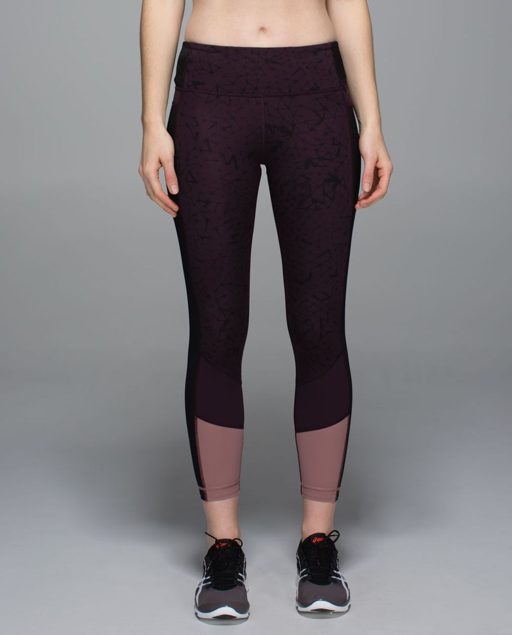 Lululemon Trail Bound 7/8 Tight *Full-On Luxtreme - Star Crushed Black Cherry Black / Black / Bark Berry