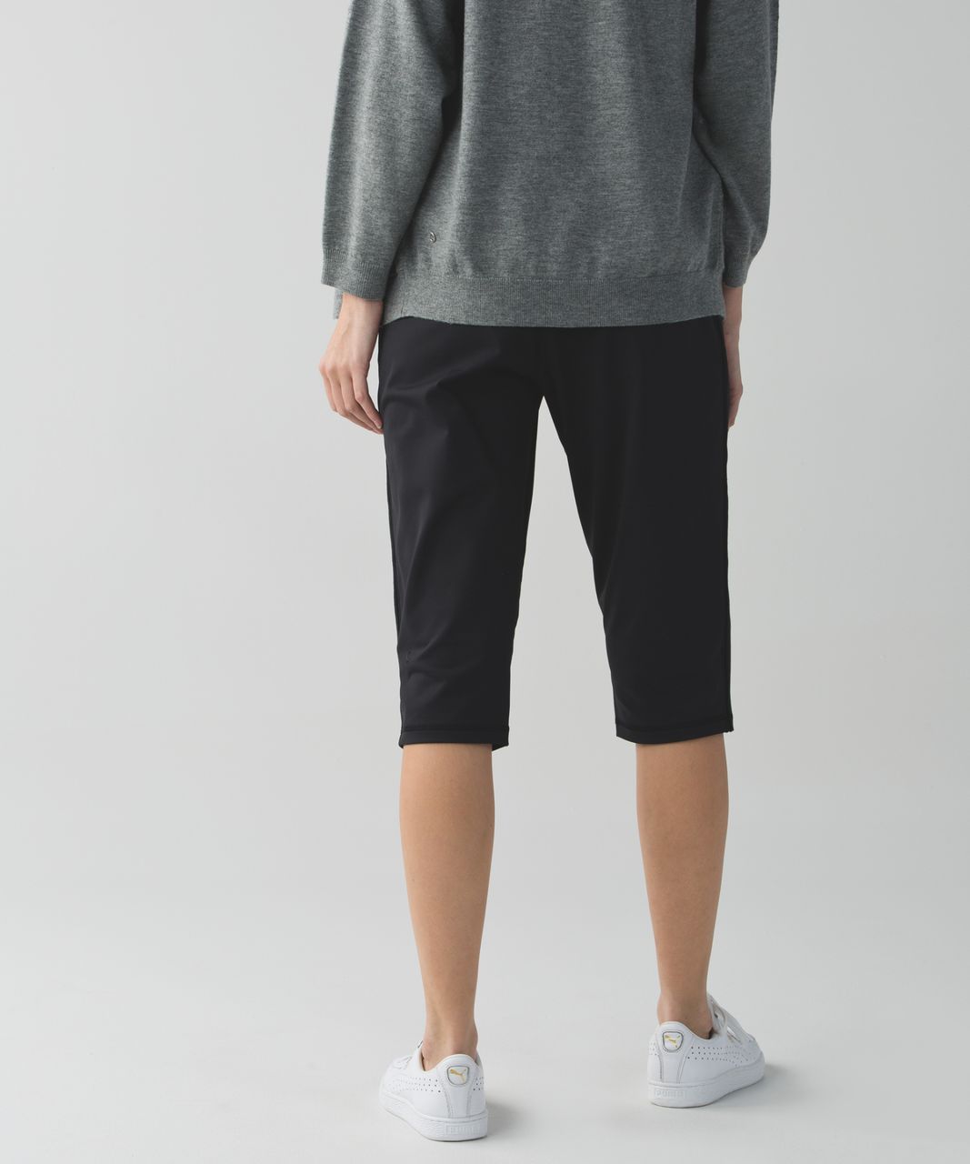 Lululemon Retreat Yogi Crop - Black